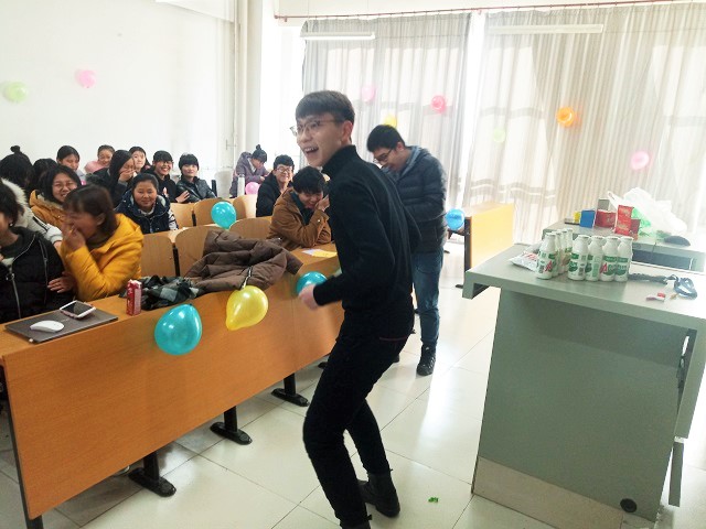 【完满班级】遨游汉字中——淬炼商学院“创”享青春主题活动(八)