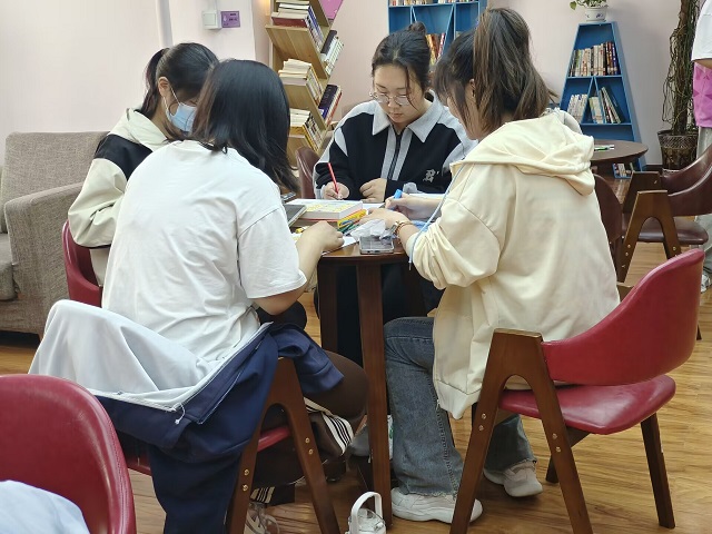 【社团快讯】绘诗情画意 惟妙惟肖——笔舞青春第15期:520感恩活动