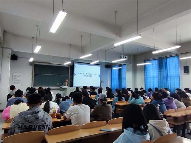 【辅导员说完满】劳逸结合 事半功倍——食品与环境学院2018级辅导员说完满