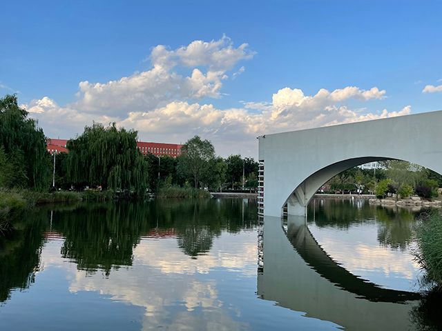 【完满班级】定格青春校园 珍藏美好年华——艺术传媒学院产品设计1801班举办“光影校园”摄影大赛完满班级活动