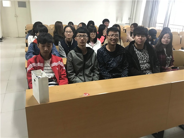 【完满班级】五月的花海 我的少年梦——淬炼商学院四月完满班级主题活动（三十三）