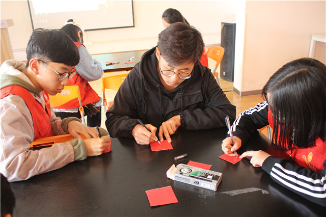 【主题团日】淬炼商学院举办“以公益之行 实爱国之志”主题系列活动