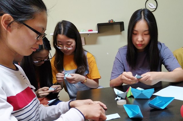 【完满班级】指间上的“艺术” “演”出来得文艺——外国语言文学系5月举办完满班级活动