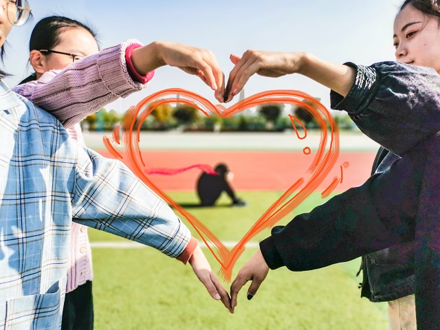 “宝贝你把自己关进了房间，留给爸爸妈妈一片阴雨天”——写给星星的孩子