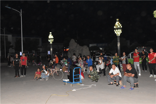 科技点缀人生 展望未来新时代——大数据学院、信息工程学院“情系三农”实践团