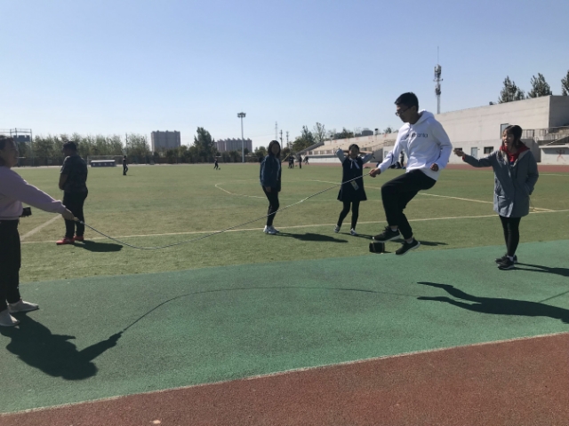 【完满班级】青春无极限 燃烧青春激情——外国语言文学系10月完满班级活动