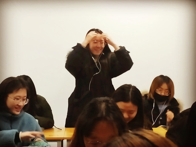 【完满班级】唱响时代记忆 秀出自我——外国语言文学系经贸1701班、涉外1701班、英语1705班12月完满班级活动