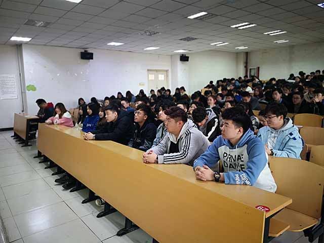 【辅导员说完满】弘扬雷锋精神 争当时代楷模——艺术传媒学院环设2017级辅导员说完满活动