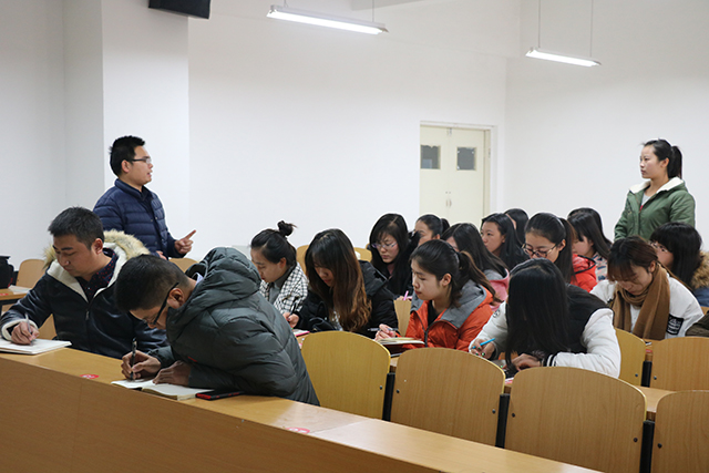 外语系开展2015-2016学年第一学期第5期干部培训会