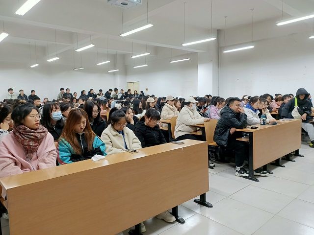 【辅导员说完满】学青年大学习 做时代大学生 ——食品与环境学院2019级辅导员说完满