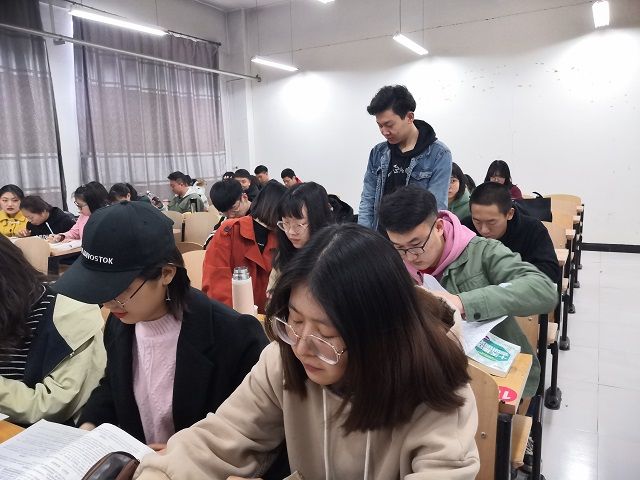 【完满班级】青春岁月 如影随形——食品与环境学院动医1602班举办完满班级活动