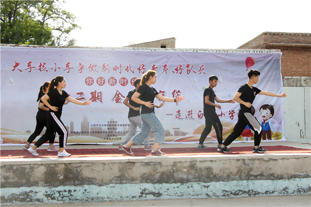 金谷嘉年华第12期:儿童节前我校学生社团走进白城小学