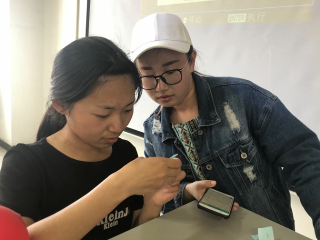 许一场一见如故 眉宇成书——外语系举办“初恋这件小事”主题活动