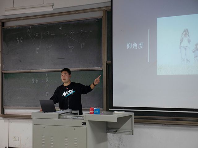 【1+1>2】艺家人与淬炼学子共赏光影视界——“淬点滴剪影 艺世间百态‘感悟红色精神 吾辈踏浪前行’”系列活动第一期