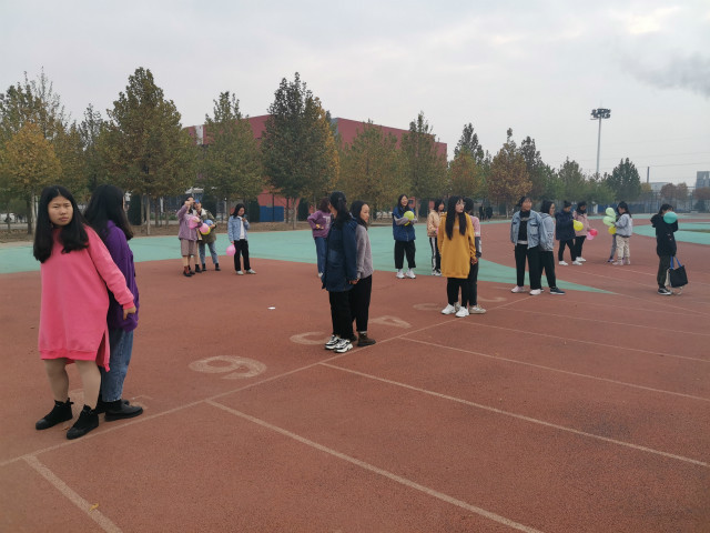 【完满班级】激情体育 凝神聚气 ——外国语言文学系英语1901班、英语1902班11月完满班级活动