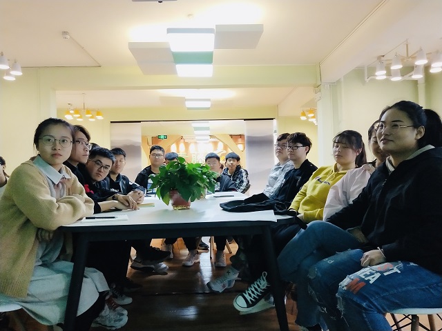 【主题团日】拥抱五四 扬帆起航——软件1802班主题团日活动