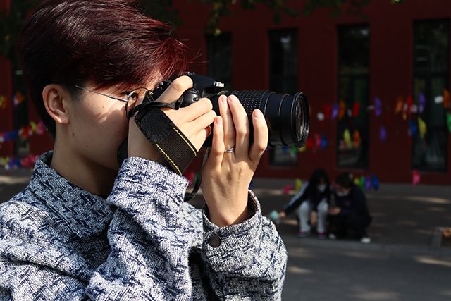 【完满班级】捕光逐影寻信美——艺术传媒学院视觉2001班级校园摄影活动