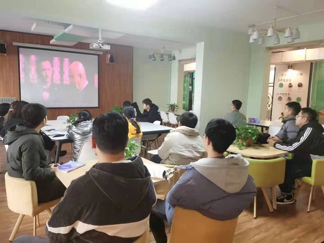 【完满班级】鉴影强信 燃动青春——大数据学院、信息工程学院计科2112班完满班级活动