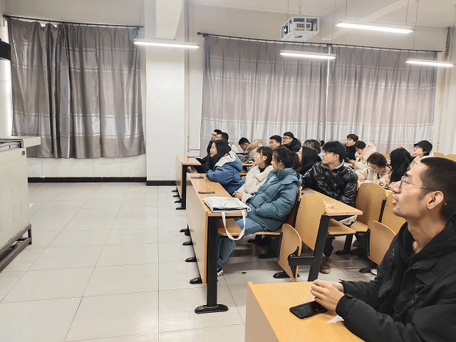 【完满班级】强健知识体魄 充实体育头脑——食品与环境学院园林2004班完满班级活动