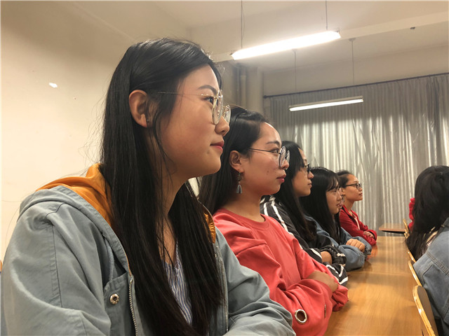 【完满班级】奉献爱心  温暖你我——淬炼商学院三月完满班级主题活动（三十六）