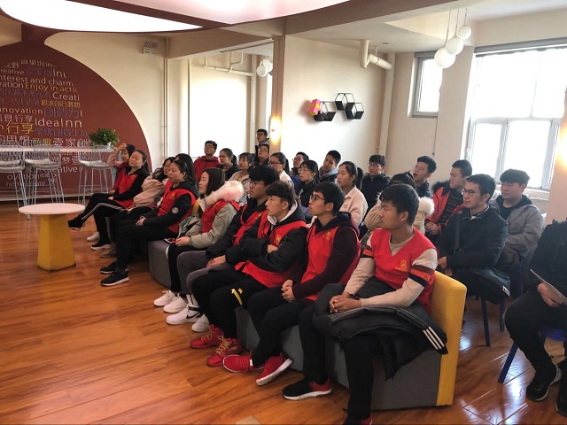 【完满班级】关爱留守  共享蓝天——计科1803班举办“关爱留守儿童”座谈活动