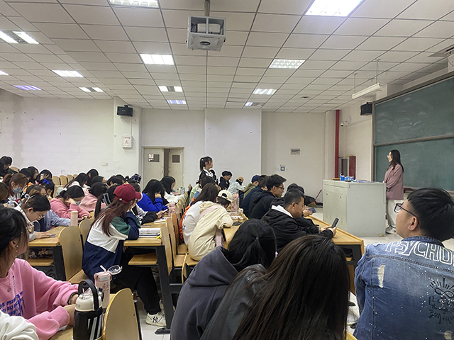 【辅导员说完满】汲取榜样力量 续写青春之歌——远景学院2021级辅导员说完满活动