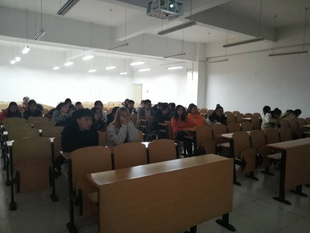 【完满班级】追寻红色记忆 不忘先辈奉献——大数据学院、信息工程学院数字1901班