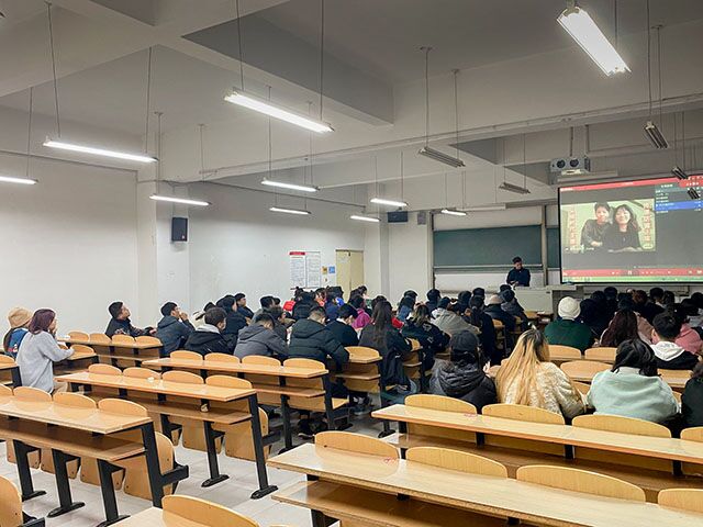 守信重诺 立足社会——艺术传媒学院视觉2003班资助诚信、防骗金融知识宣教主题班会