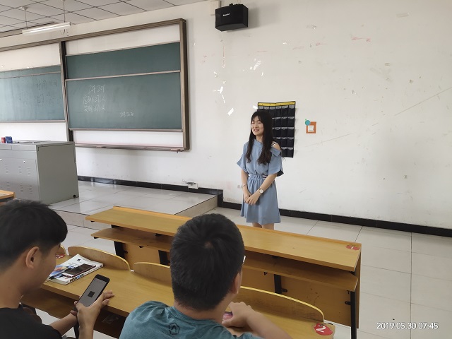 【完满班级】十里不同音 方言思故乡 ――信管1701班“方言叙家乡”主题活动