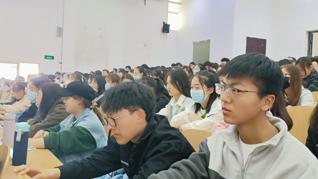 【辅导员说完满】行百里者半九十——淬炼商学院2020级“辅导员说完满”专题活动