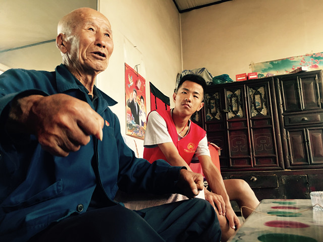 回访建国老党员 畅谈中国新发展——外语系公益基地回访之又见韩村老党员纪实