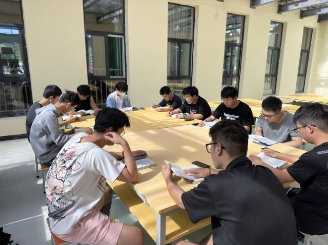 腹有诗书气自华——大数据学院、信息工程学院大咖传记沉浸式阅读会