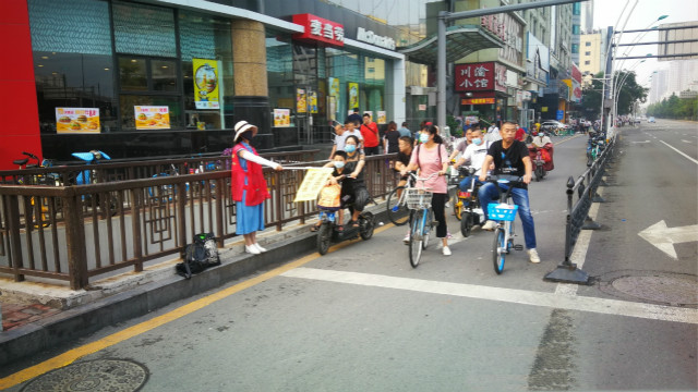 【暑期社会实践】安全与幸福携手 文明与美丽同行 ——外语系学子暑期社会实践纪实（五）