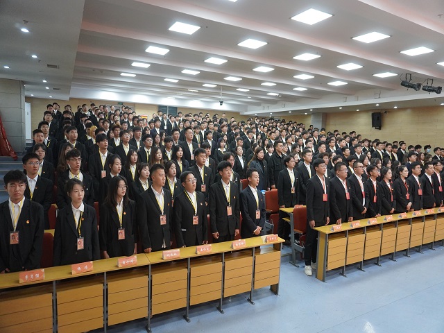 【青马工程】温情橙意浓 扬帆正起航——第十一届学生组织见面会暨第十五期“青马工程”雏鹰班开班仪式