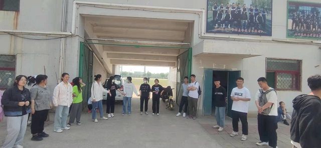 【完满班级】重温经典 忆童年——艺术传媒学院环设2001班