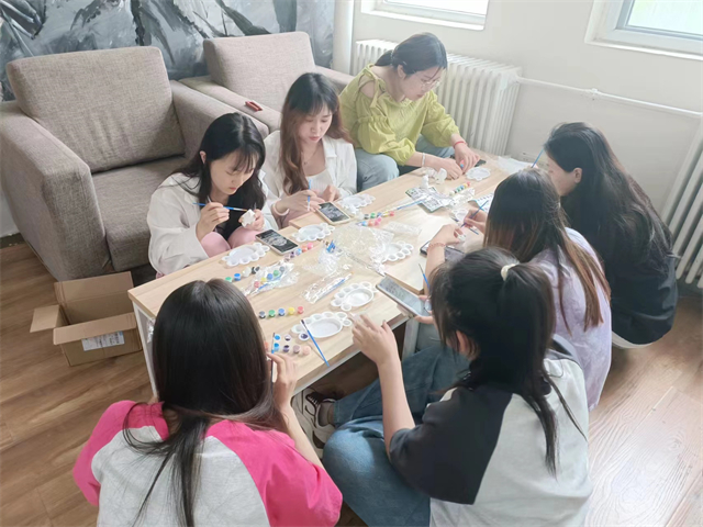 【完满团支部】奇思妙想 绘色美好——淬炼·国际商学院会计2102班完满团支部活动