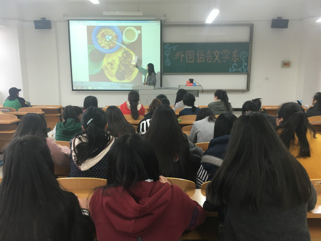 【学长计划】行走在路上的青春礼赞——外语系三月学长计划之“外语情 国际行”