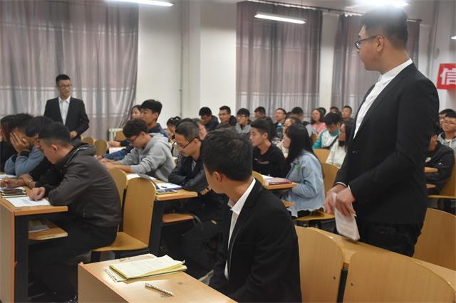 信息工程系第四届“90后脱口秀”辩论赛
