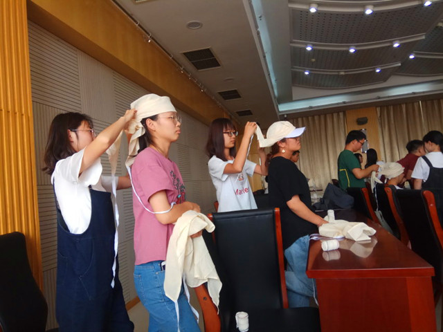 【社团快讯】我校大学生红十字会外出参加“红十字关爱生命健康教育”医疗培训