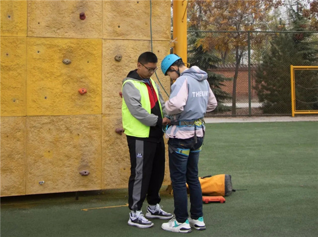 第五届“阳光杯”攀岩大赛圆满落幕