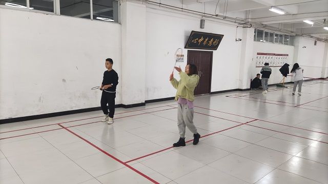 【完满班级】风雨同舟 羽后添情——艺术传媒学院动画2001班羽毛球比赛