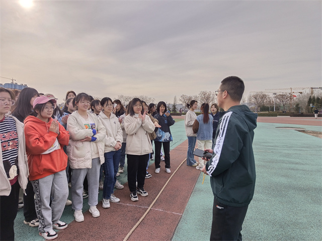 【完满团支部】力拔山河 “绳”采飞扬——淬炼·国际商学院审计2203班完满团支部活动