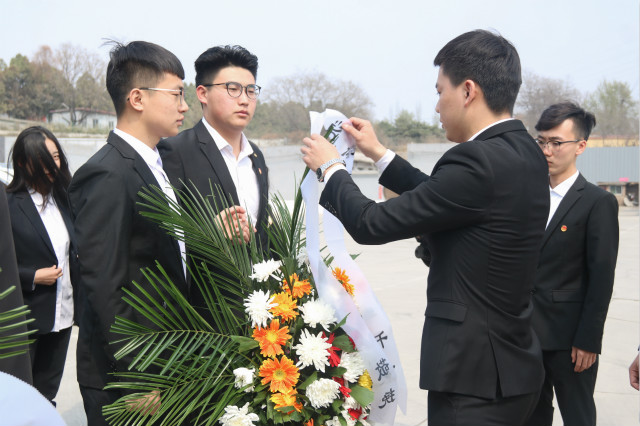 缅怀革命先烈 铭记历史扬正气——“传承·2019清明祭英烈”主题活动