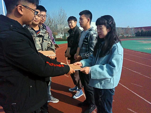 【完满班级】阳光奔跑 户外接力——大数据学院数据1902班完满班级活动