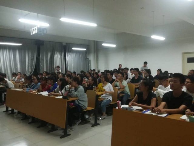 【辅导员说完满】始于团结 历经磨难 终于圆满——淬炼商学院“辅导员说完满”专题活动(四)