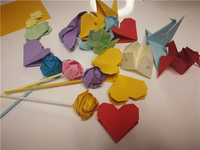 【完满班级】阳光校园  致意青春——淬炼商学院十月完满班级主题活动（五十九）