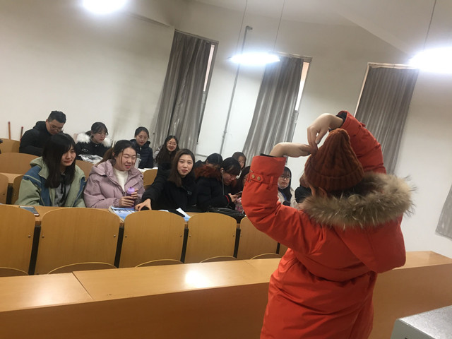 【完满班级】我为艺狂 艺术畅想——外国语言文学系涉外1601班、英语1603班12月完满班级活动