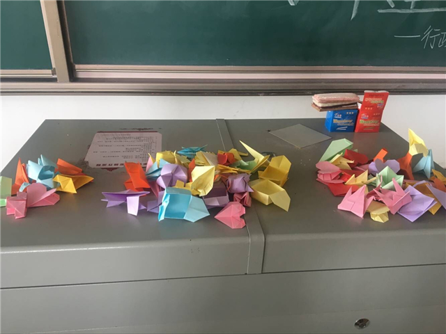 【完满班级】童心未泯  回味童年——淬炼商学院六月完满班级主题活动（一）