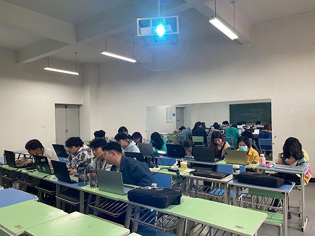 【完满班级】让青春为祖国绽放 庆祝建党一百周年——艺术传媒学院产品设计1801班举办“以史筑魂 共学党史”党史宣讲完满班级活动