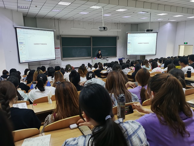 【辅导员说完满】不忘初心 筑梦前行——淬炼商学院2018级“辅导员说完满”专题活动